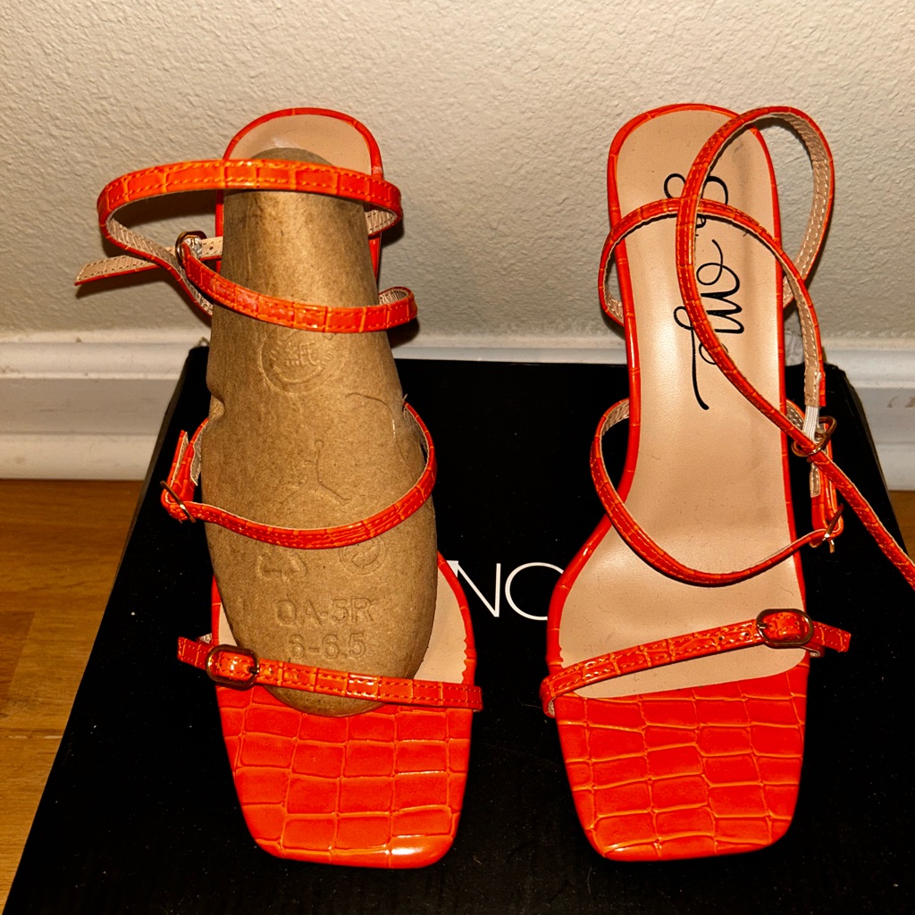 So Me Vibrant Red Croc-Embossed Sandals